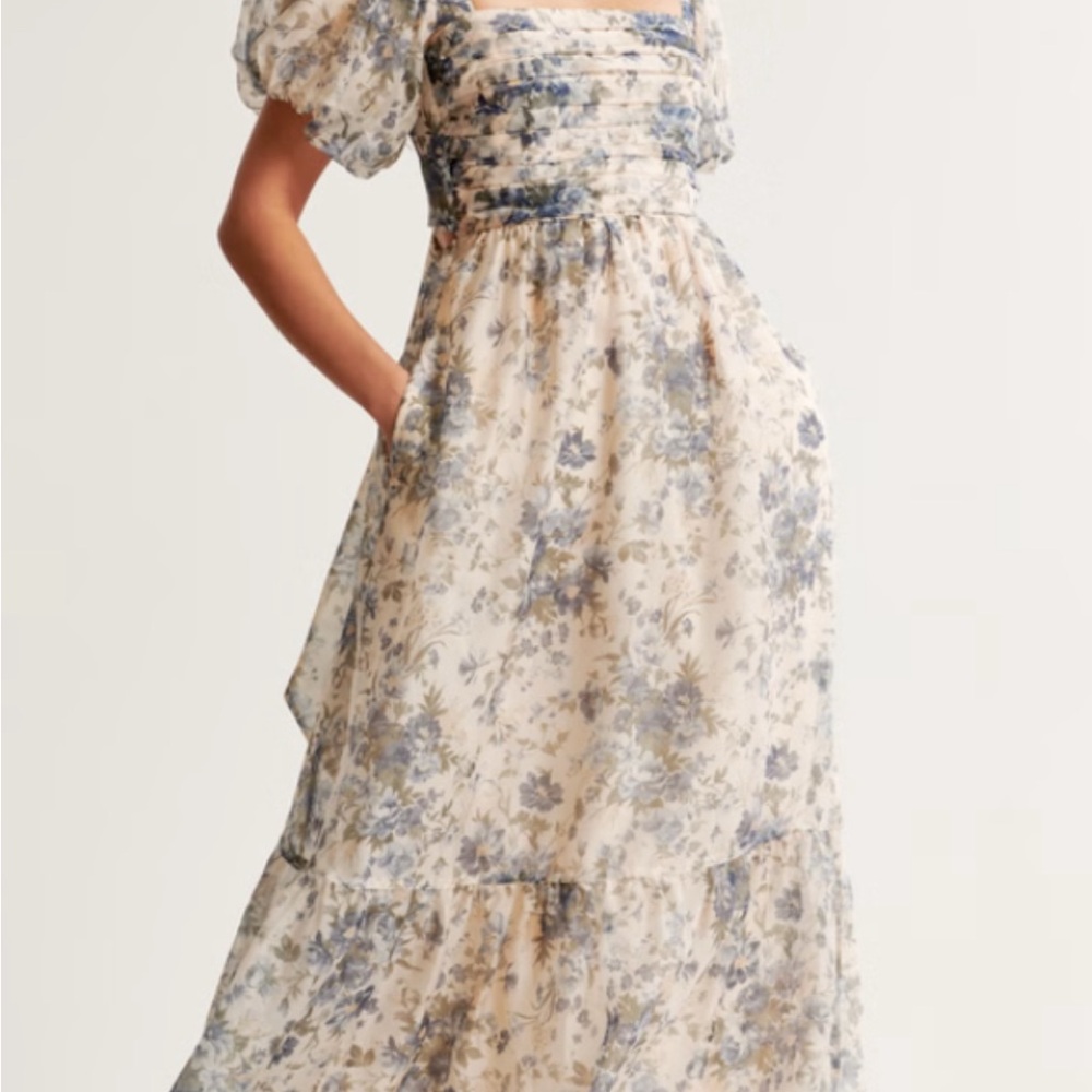 The A&F Emerson Drama Bow-Back Maxi Dress